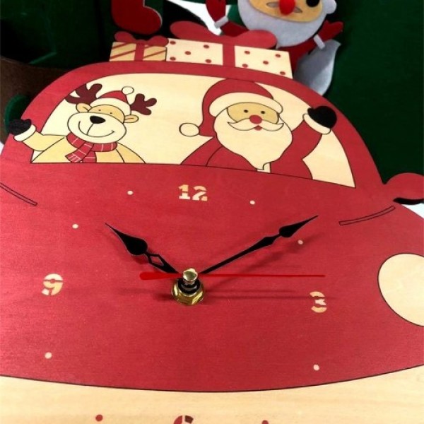 Christmas Day Wooden Clock Wall Clock Santa Claus Deer Home Decoration Cartoon（No battery）